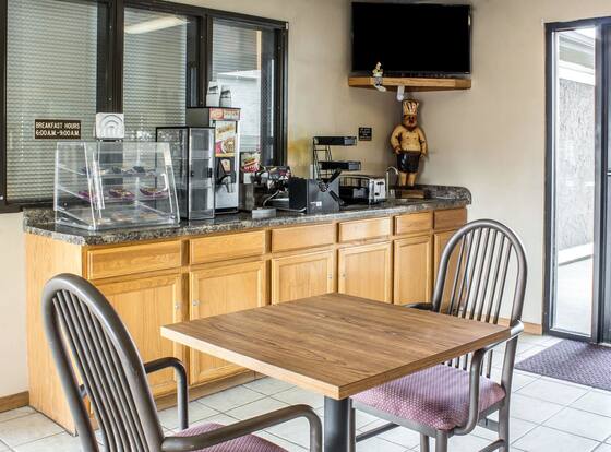 Le Mars Inn & Suites is a family friendly hotel in Le Mars, Iowa (IA)