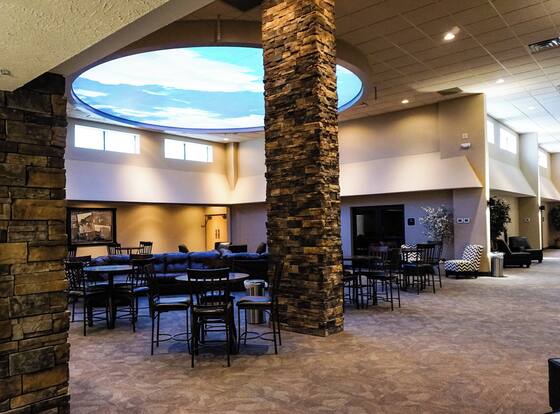 Boarders Inn & Suites by Cobblestone Hotels – Grand Island is a family friendly hotel in Grand Island, Nebraska (NE)
