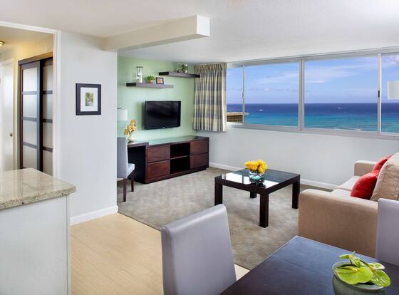 Skyline Island Colony Hotel is a family friendly hotel in Honolulu, Hawaii (HI)