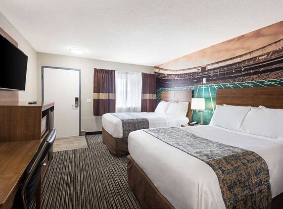 Clarion Pointe East Lansing University Area is a family friendly hotel in East Lansing, Michigan (MI)