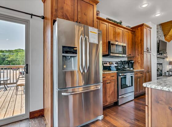 Rockwood Lake Lodge 7 Bedroom Home by RedAwning is a family friendly hotel in Branson, Missouri (MO)