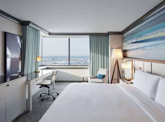The Lofton Hotel, Tapestry Collection by Hilton is a family friendly hotel in Minneapolis, Minnesota (MN)