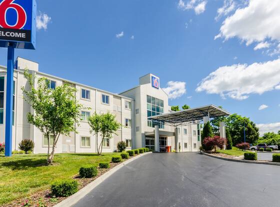 Motel 6 Bristol, VA is a family friendly hotel in Bristol, Virginia (VA)