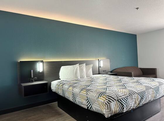 Motel 6 Lebec, CA is a family friendly hotel in Lebec, California (CA)