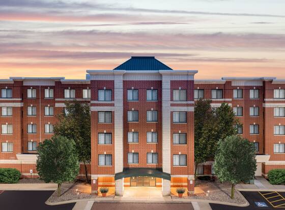 Residence Inn by Marriott Chicago Oak Brook is a family friendly hotel in Oak Brook, Illinois (IL)