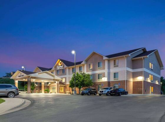 Comfort Inn And Suites is a family friendly hotel in Rapid City, South Dakota (SD)