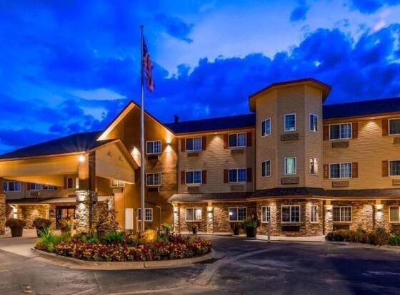 Old Mill Inn is a family friendly hotel in Omaha, Nebraska (NE)