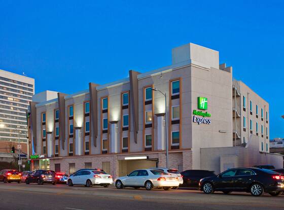 Holiday Inn Express West Los Angeles by IHG is a family friendly hotel in Los Angeles, California (CA)