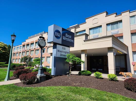 Best Western Watertown Fort Drum is a family friendly hotel in Watertown, New York (NY)