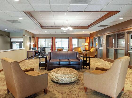 Best Western Plus Steeplegate Inn is a family friendly hotel in Davenport, Iowa (IA)