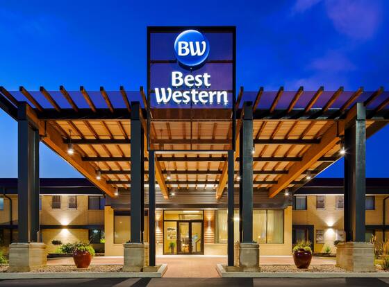 Best Western West Towne Suites is a family friendly hotel in Madison, Wisconsin (WI)