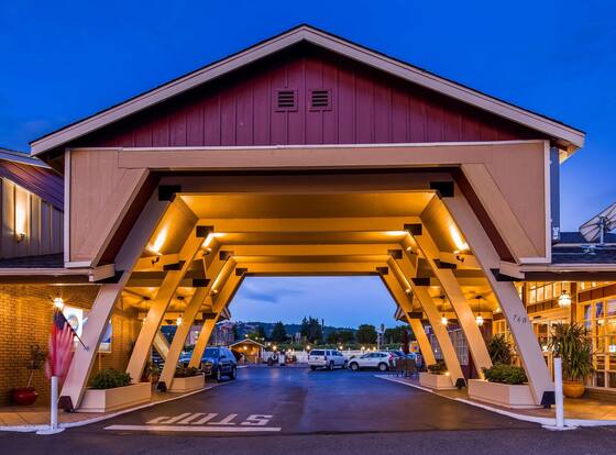 Best Western Garden Villa Inn is a family friendly hotel in Roseburg, Oregon (OR)