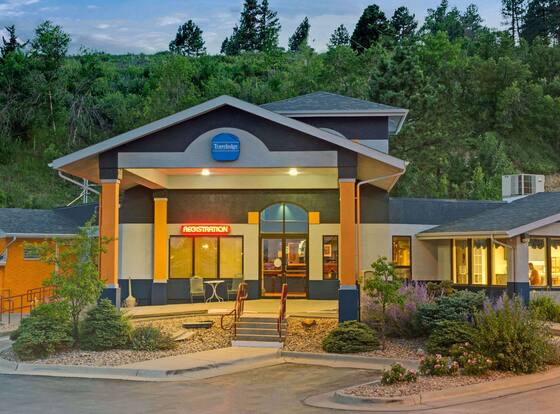 Travelodge by Wyndham Rapid City is a family friendly hotel in Rapid City, South Dakota (SD)