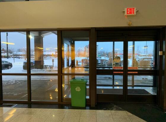 Clarion Inn I-94 near Expo Center is a family friendly hotel in Kalamazoo, Michigan (MI)