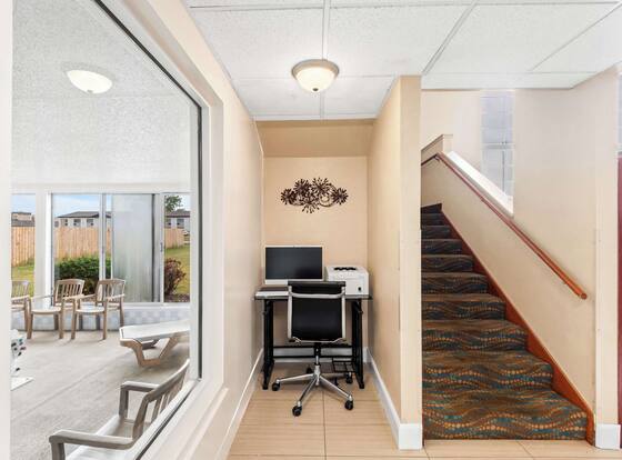 Best Western Airport Inn is a family friendly hotel in Moline, Illinois (IL)
