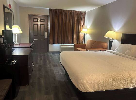 Travelodge by Wyndham Natchitoches is a family friendly hotel in Natchitoches, Louisiana (LA)