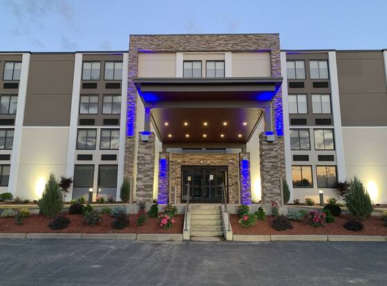 Holiday Inn Express Fall River North by IHG is a family friendly hotel in Fall River, Massachusetts (MA)