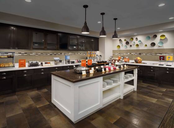 Homewood Suites by Hilton Providence/Warwick is a family friendly hotel in Warwick, Rhode Island (RI)