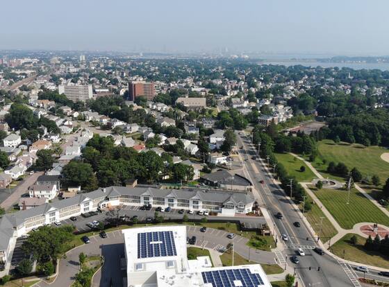 Howard Johnson by Wyndham Quincy/Boston is a family friendly hotel in Quincy, Massachusetts (MA)