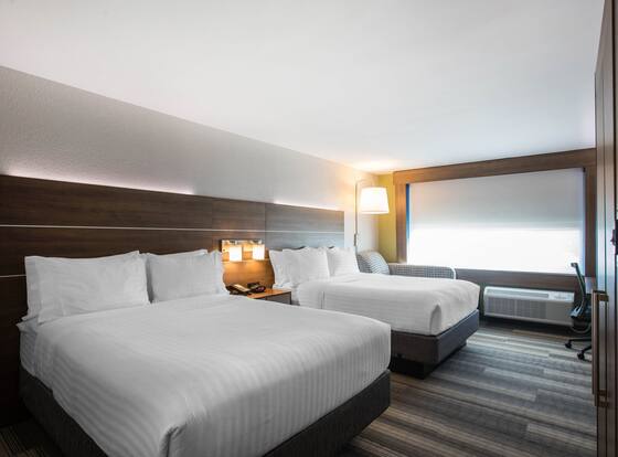 Holiday Inn Express & Suites Ludington by IHG is a family friendly hotel in Ludington, Michigan (MI)