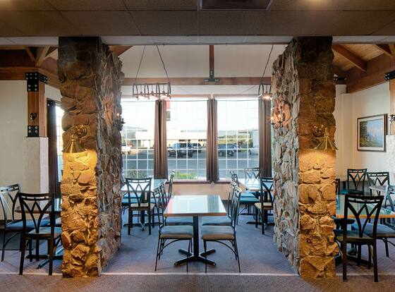 Red Lion Hotel & Conference Center Ellensburg is a family friendly hotel in Ellensburg, Washington (WA)