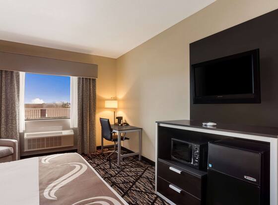Quality Inn & Suites Pearl - Jackson is a family friendly hotel in Pearl, Mississippi (MS)