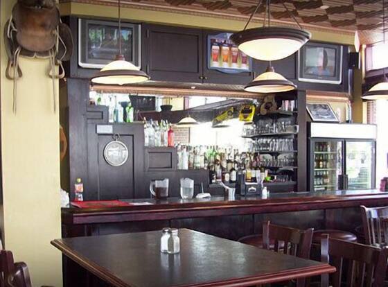Arrow Hotel is a family friendly hotel in Broken Bow, Nebraska (NE)