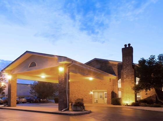Super 8 by Wyndham Greenfield is a family friendly hotel in Greenfield, Indiana (IN)