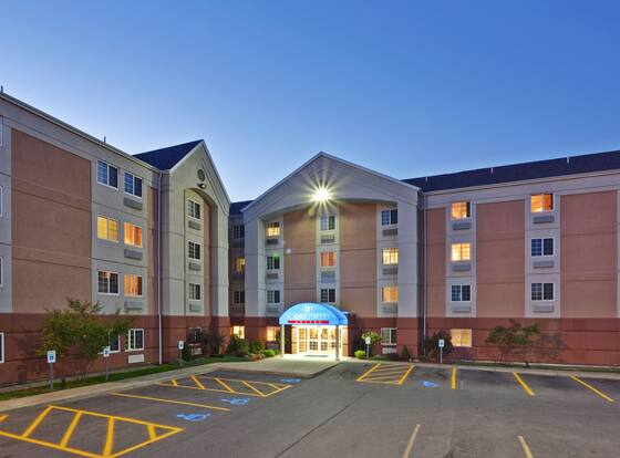 Candlewood Suites - Syracuse Airport by IHG is a family friendly hotel in North Syracuse, New York (NY)