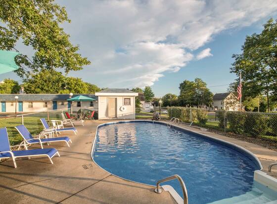 Rodeway Inn is a family friendly hotel in Rutland, Vermont (VT)