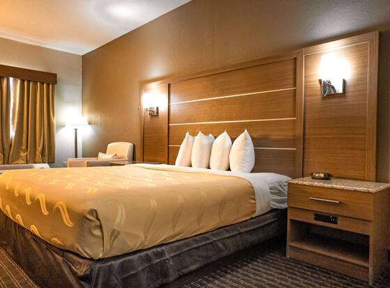 Quality Inn & Suites near Six Flags - Austell is a family friendly hotel in Mableton, Georgia (GA)