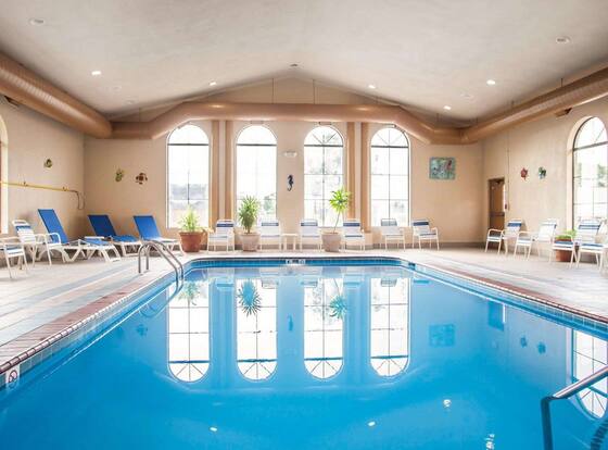 Comfort Inn Bourbonnais near I-57 is a family friendly hotel in Bourbonnais, Illinois (IL)