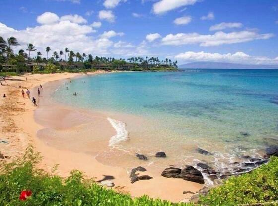 Napili Gardens B7 3 Bedroom 3 Townhouse by RedAwning is a family friendly hotel in Lahaina, Hawaii (HI)