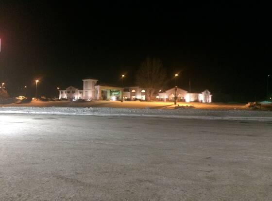 Quality Inn Thermopolis Near Hot Springs is a family friendly hotel in Thermopolis, Wyoming (WY)