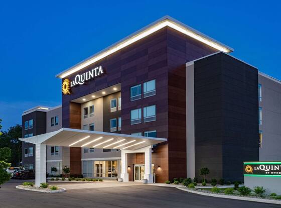 La Quinta Suites by Wyndham South Bend Notre Dame Area is a family friendly hotel in Notre Dame, Indiana (IN)