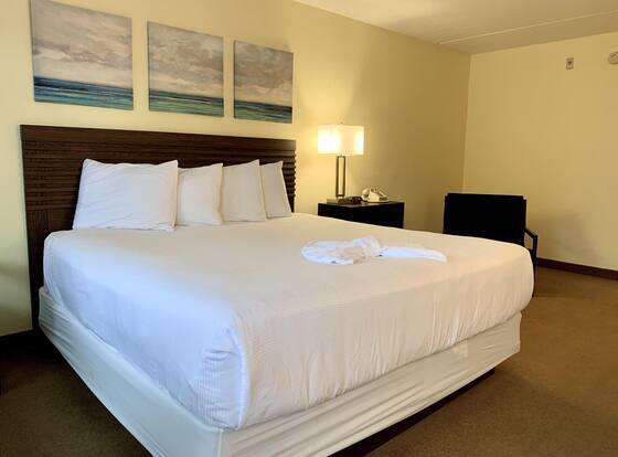 Seven Gables Inn is a family friendly hotel in Branson, Missouri (MO)