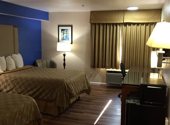 California Inn and Suites Bakersfield is a family friendly hotel in Bakersfield, California (CA)