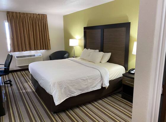 Motel 6 Lancaster, PA is a family friendly hotel in Lancaster, Pennsylvania (PA)
