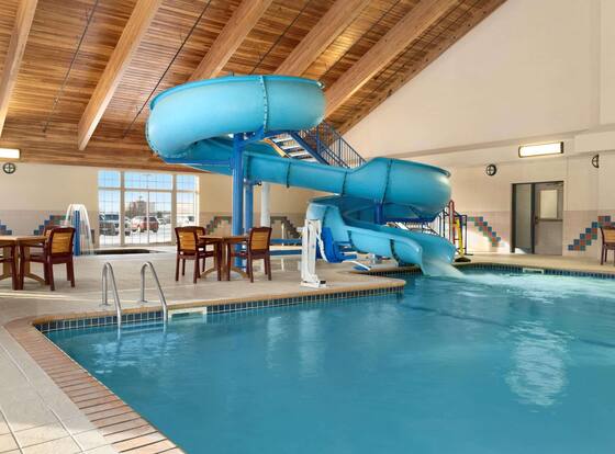 Country Inn & Suites by Radisson, Duluth North, MN is a family friendly hotel in Duluth, Minnesota (MN)