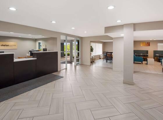 Clarion Pointe Indianapolis Northeast is a family friendly hotel in Indianapolis, Indiana (IN)