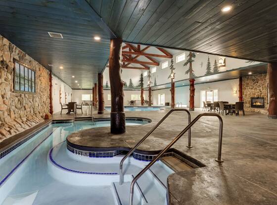 Stoney Creek Hotel La Crosse - Onalaska is a family friendly hotel in Onalaska, Wisconsin (WI)