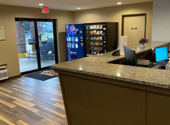 Super 8 by Wyndham Independence KS is a family friendly hotel in Independence, Kansas (KS)