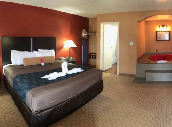 Econo Lodge Jacksonville near Little Rock Air Force Base is a family friendly hotel in Jacksonville, Arkansas (AR)