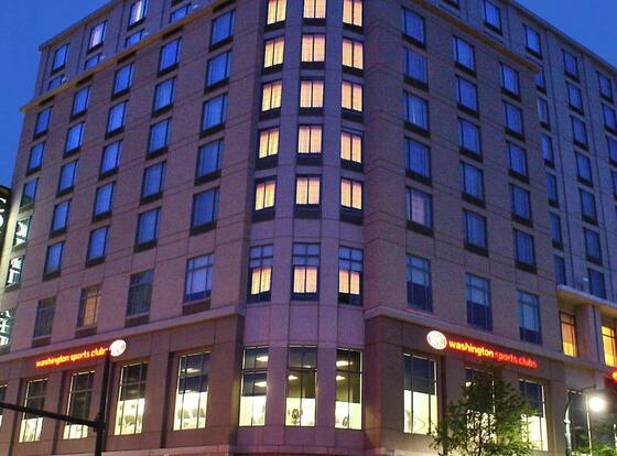 Courtyard Silver Spring Downtown is a family friendly hotel in Silver Spring, Maryland (MD)