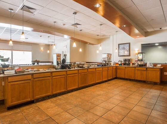 Quality Inn & Conference Center is a family friendly hotel in West Brattleboro, Vermont (VT)
