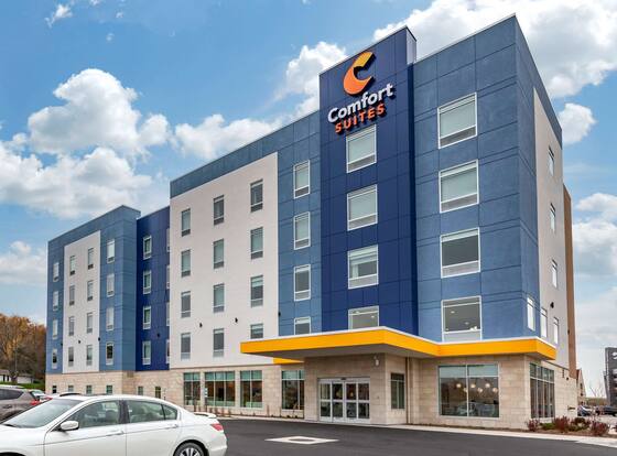 Comfort Suites Cottage Grove – Madison is a family friendly hotel in Cottage Grove, Wisconsin (WI)