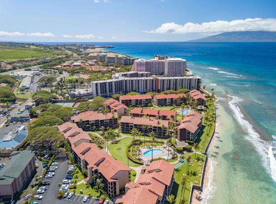 Papakea E201 1 Bedroom, 1 Bath 1 Condo by Redawning is a family friendly hotel in Lahaina, Hawaii (HI)