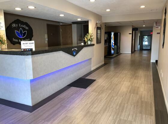Sky Lodge Inn & Suites is a family friendly hotel in Delavan, Wisconsin (WI)