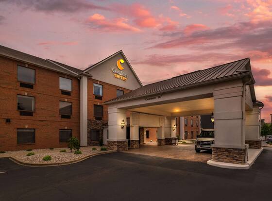 Comfort Suites Louisville Airport is a family friendly hotel in Louisville, Kentucky (KY)