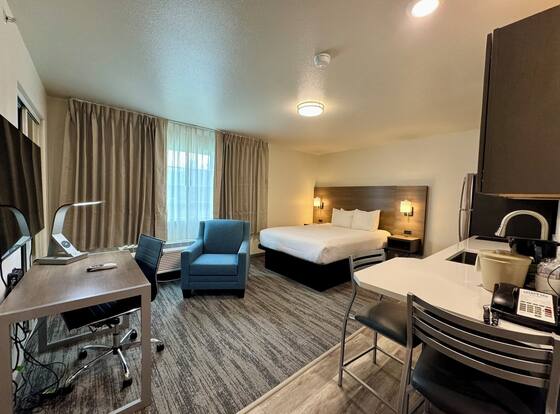 Alaska's Select Inn Wasilla is a family friendly hotel in Wasilla, Alaska (AK)